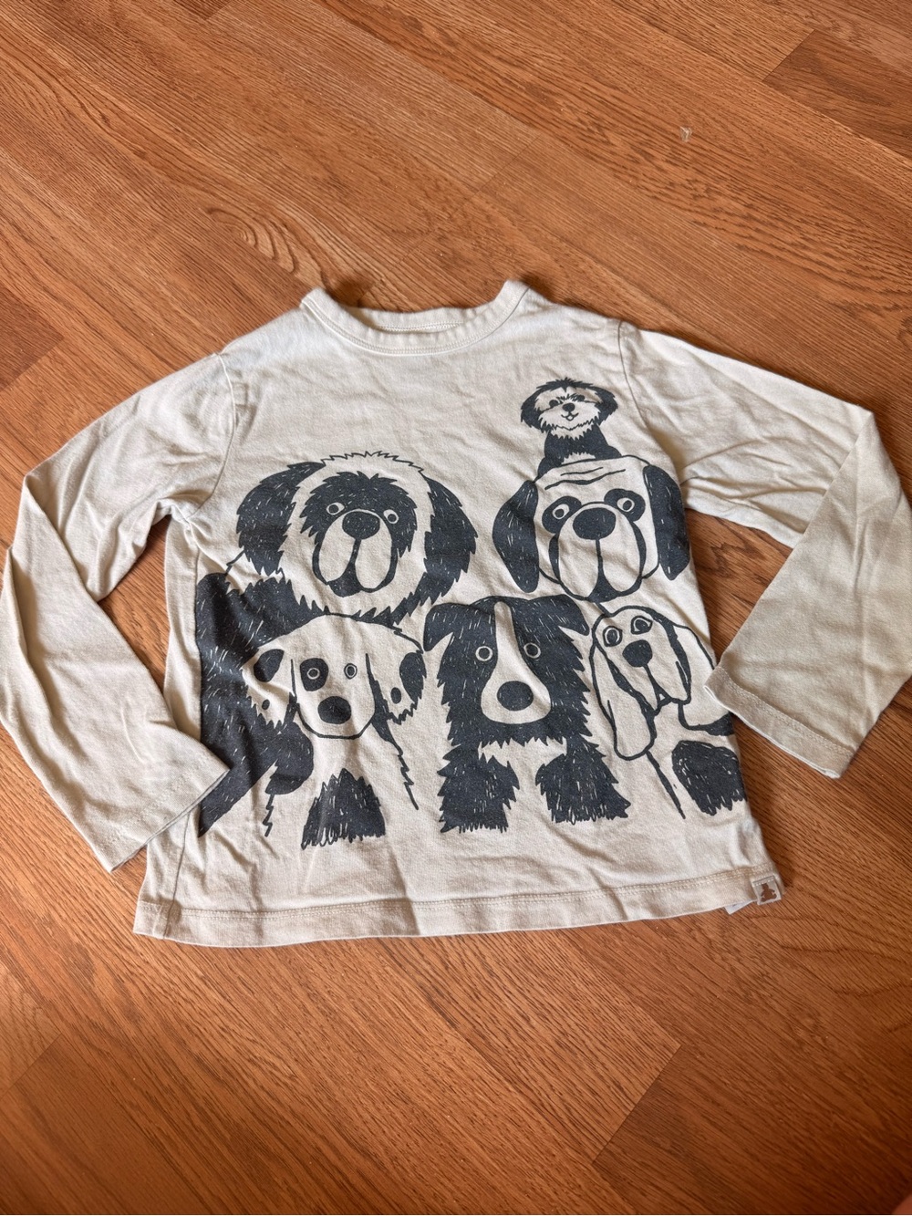 Gap Organic Kids Long Sleeve Tee with Black Dog Graphic 5